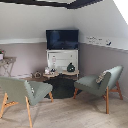 D'Anciennes "Chambres De Bonnes" องเฟลอร์ ภายนอก รูปภาพ